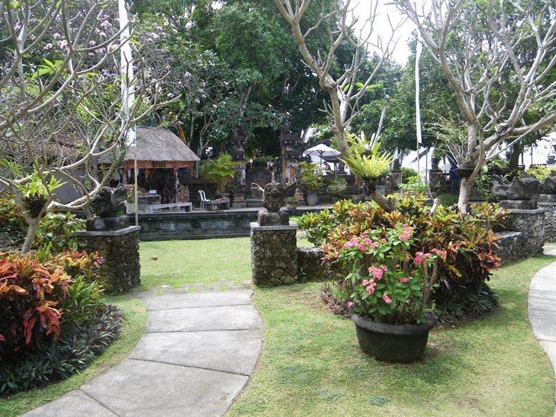 Besakih Beach Hotel Sanur  Exterior photo