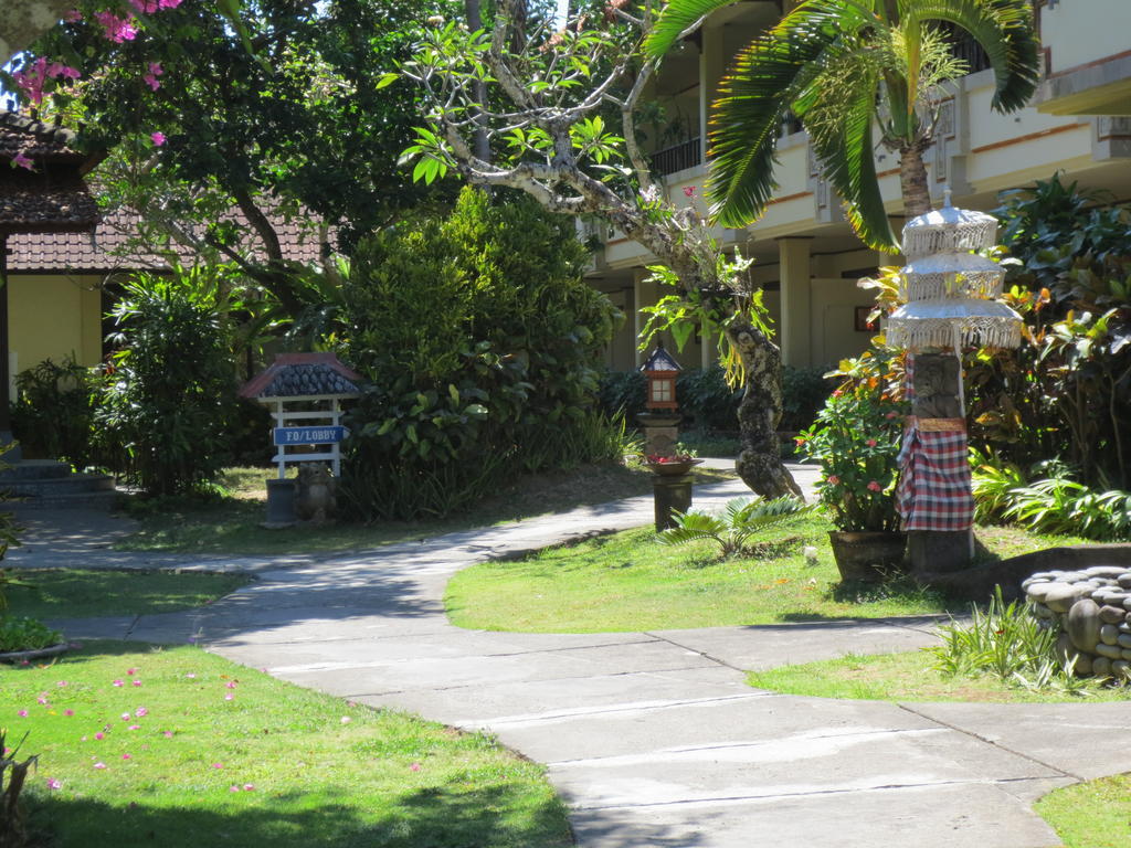 Besakih Beach Hotel Sanur  Exterior photo